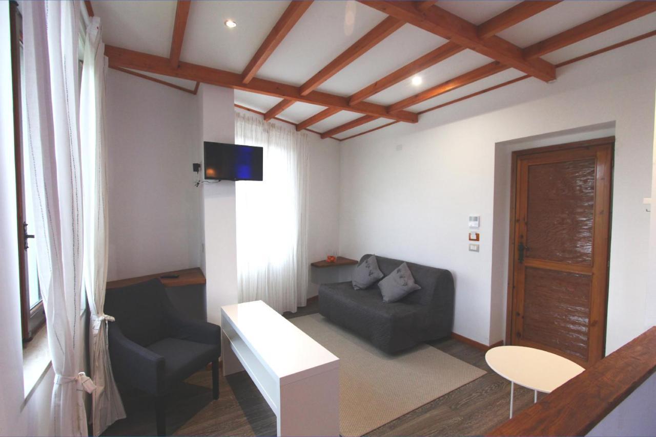 Albergo Torre Di Codana Montiglio Экстерьер фото